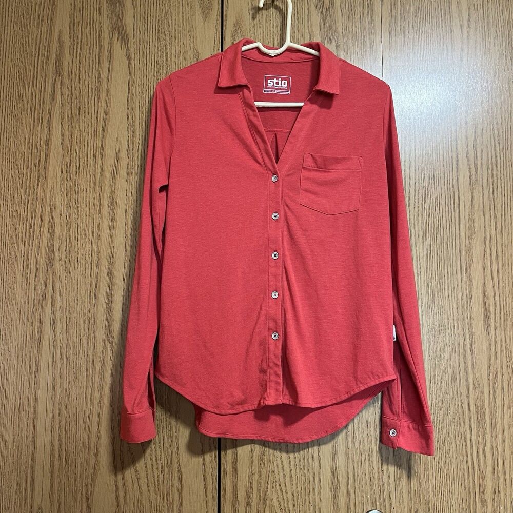 STIO Women’s Small Button Up Long Sleeve Shirt